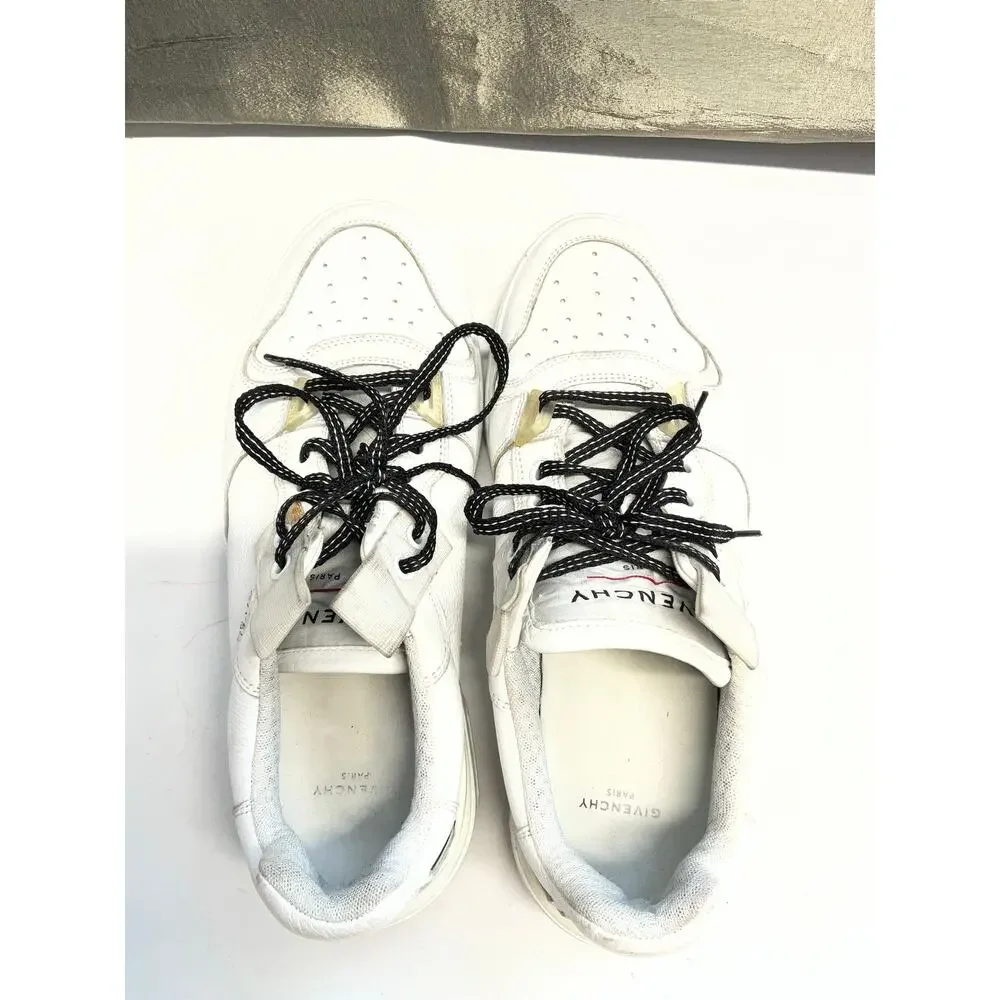 Givenchy Wing Low Top White Leather Sneakers